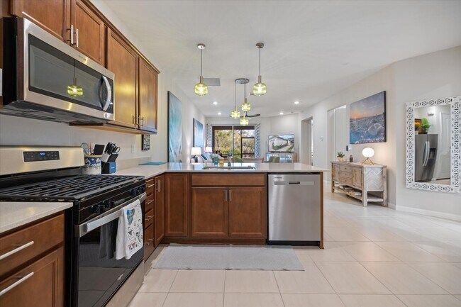 Building Photo - 25037 Pearl Lk Cir