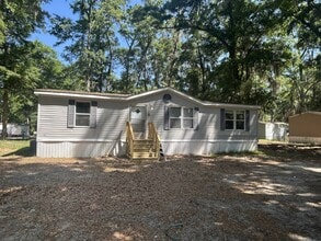 Building Photo - 25 Westgate Cir