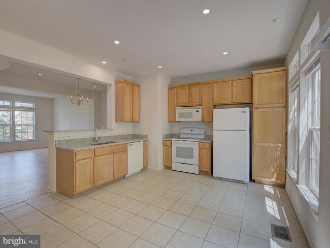 Building Photo - 13013 Cordelia Ct