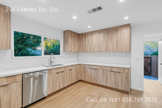 Building Photo - 296 Camino del Sol