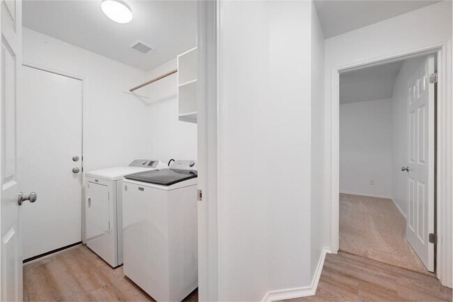 Building Photo - 2201 Portwood Bend Cove