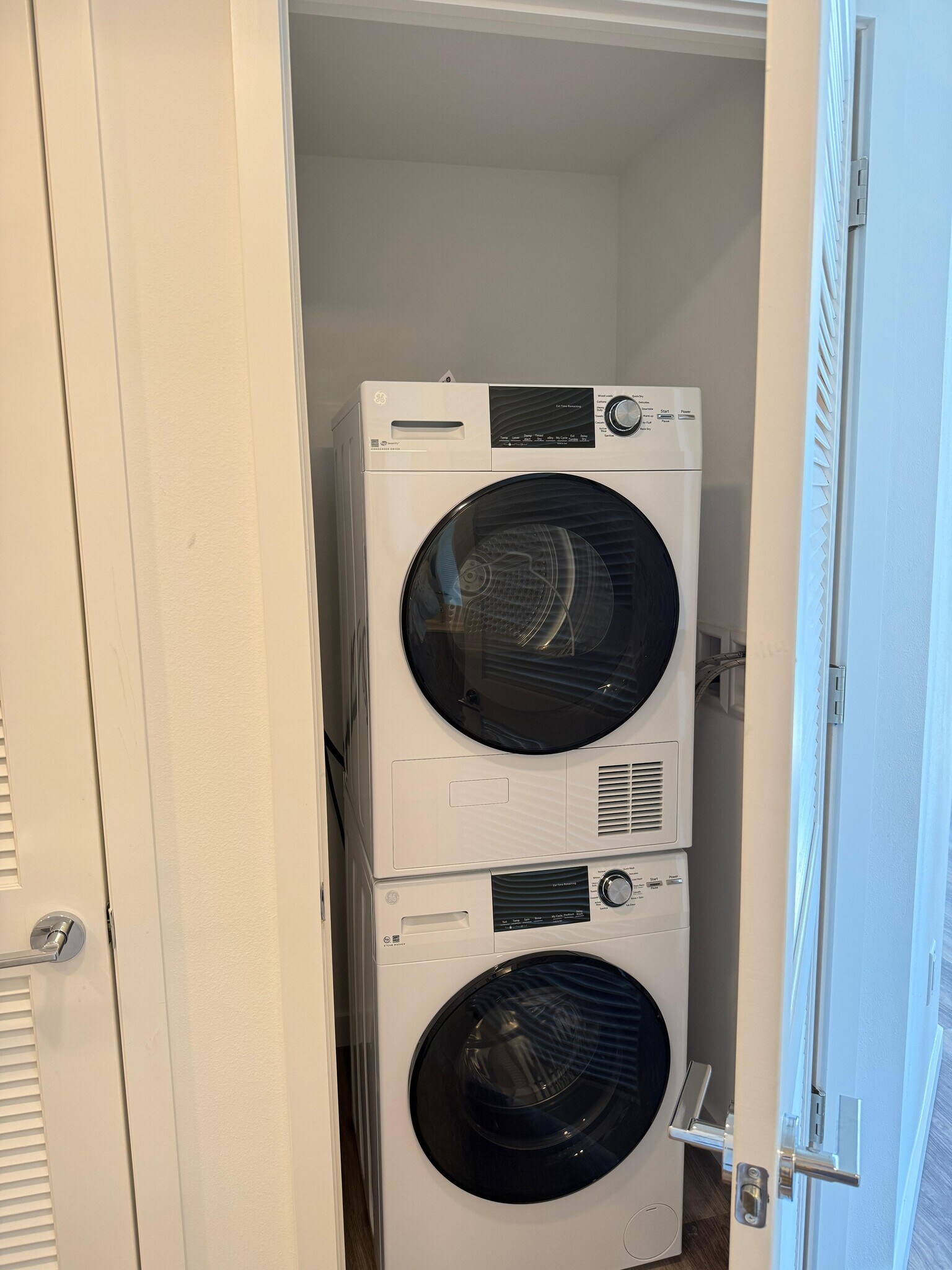 Building Photo - 777 NW 1st St