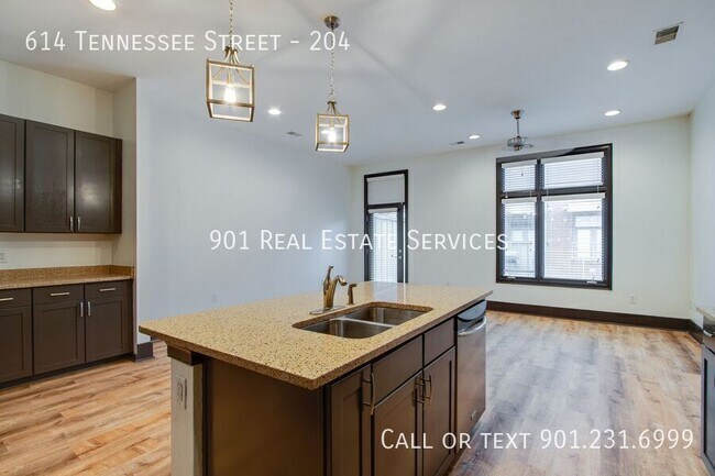 Building Photo - 614 Tennessee St