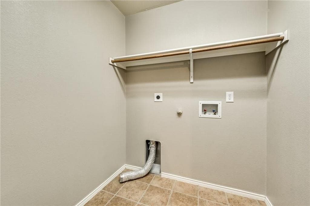 Building Photo - 2004 Zavala Dr