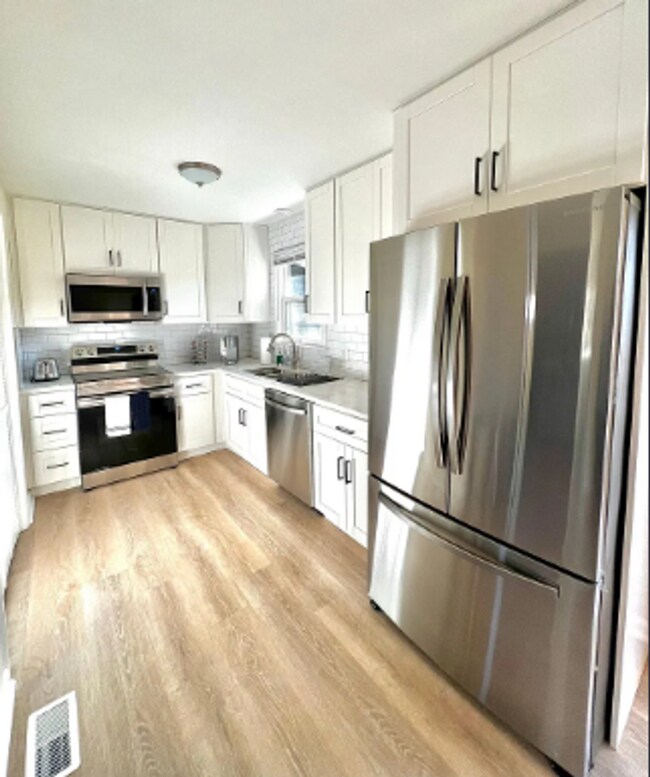 Building Photo - Cozy Ranch Home