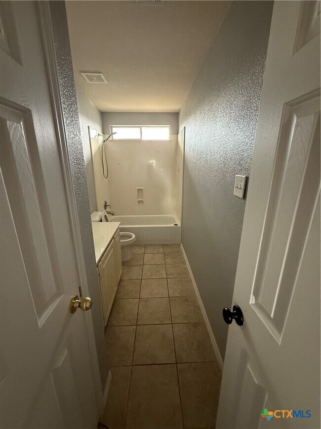 Building Photo - 303 Buckskin Trail