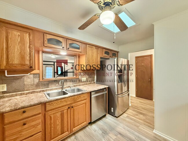 Building Photo - Waterfront 2 Bedroom, 2.5 Bathroom Home!