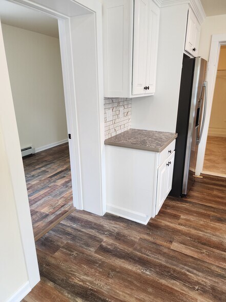 Building Photo - 35 Orchard St