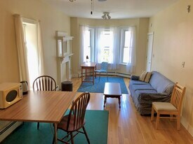 Building Photo - 262 10th St