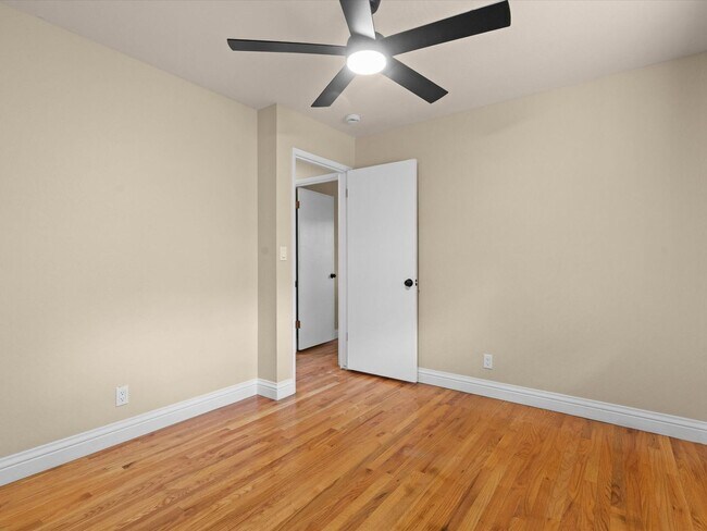 Building Photo - 2495 Holman Way