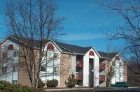 Building Photo - 400F Berryfield Lane