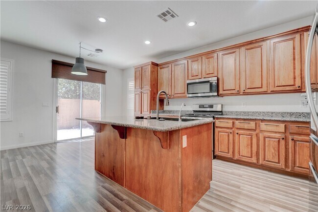 Building Photo - 985 Noah Valley St
