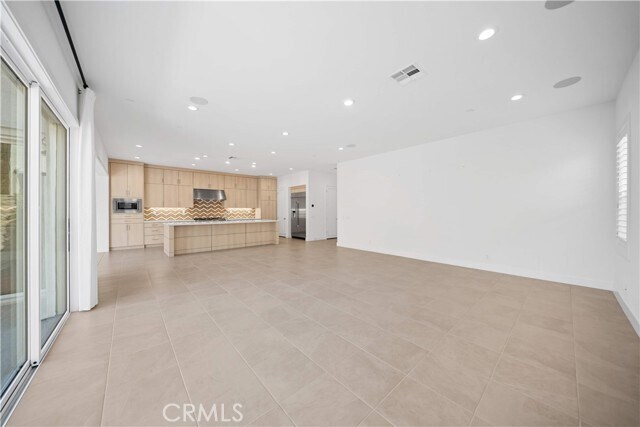 Building Photo - 360 Riverbend