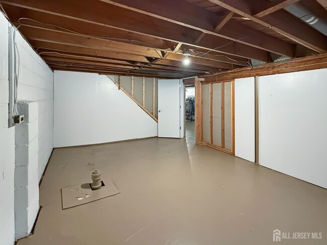 Building Photo - 19 Van Buren Ave