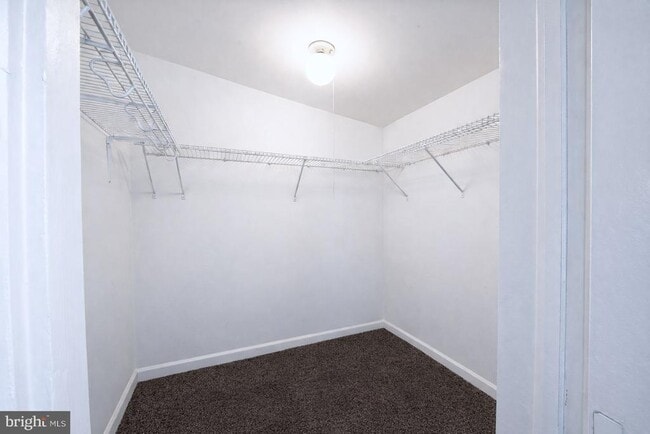 Building Photo - 131 Bridgeboro St