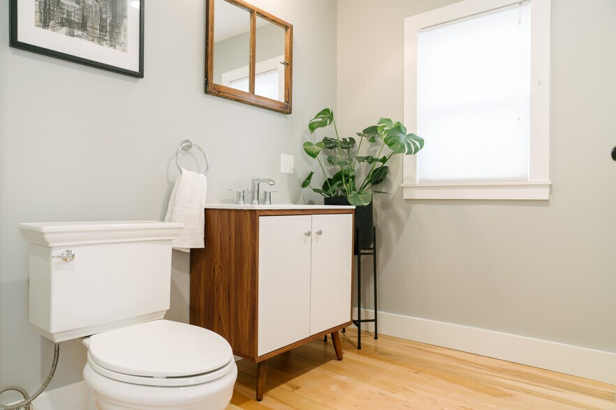 Downstairs bathroom - 80 Maple St