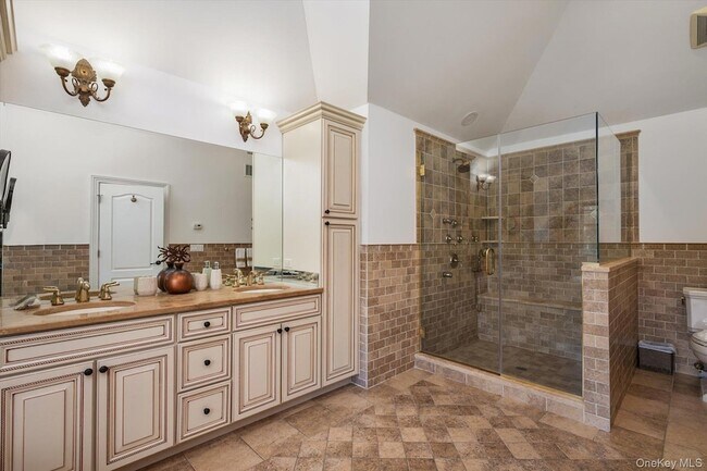 Building Photo - 12 Glenridge Ln