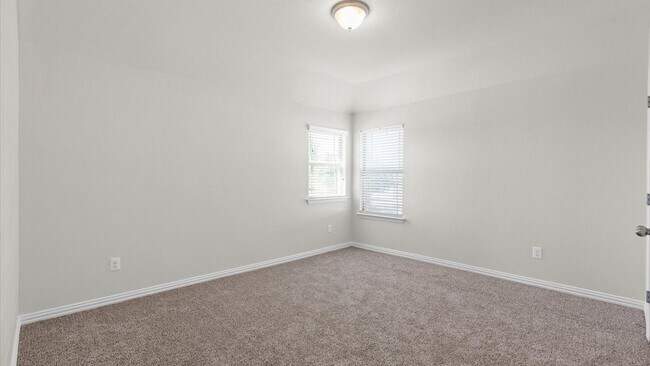 Building Photo - 2940 Winding Trail