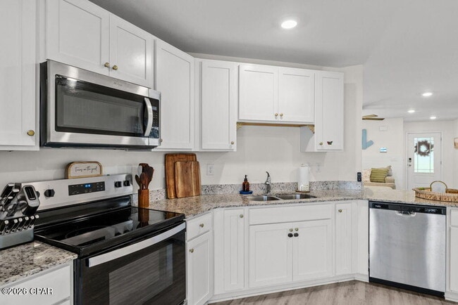 Building Photo - 6587 Kettles St