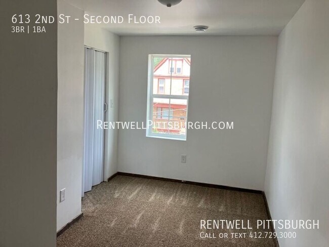 Building Photo - 613 2nd St