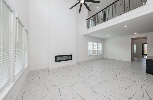 Building Photo - 31815 Pecan Mdw Ln