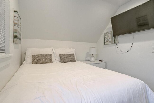 Building Photo - 3044 N Speer Blvd