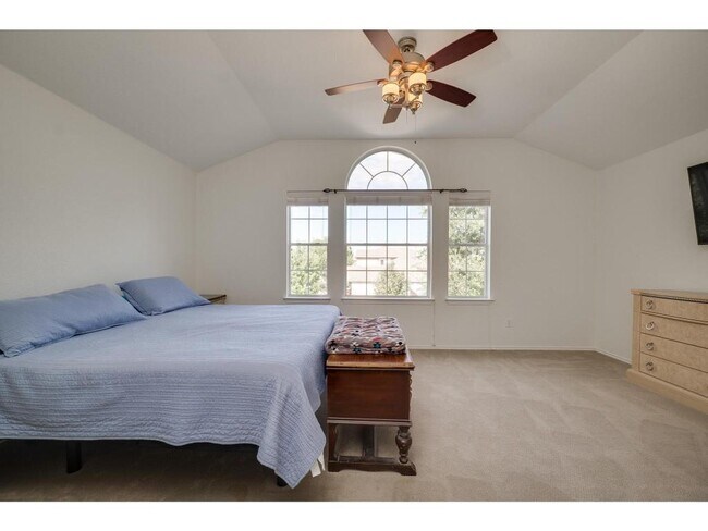 Building Photo - 14205 Willow Tank Dr