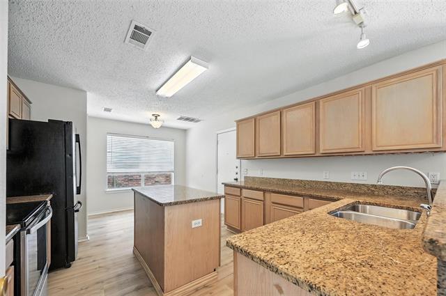 Building Photo - 615 Burchshire Ln