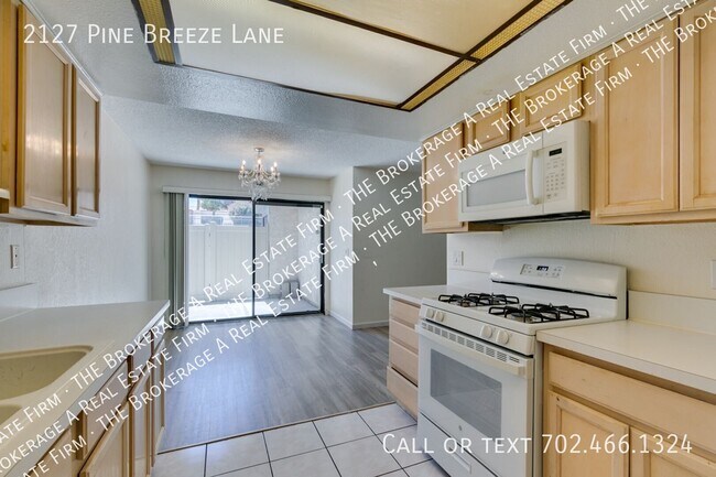 Building Photo - 2127 Pine Breeze Ln