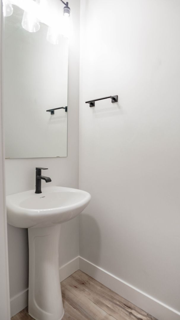 Building Photo - Beautiful 3 bedroom Townhome in Lehi Exchange community!