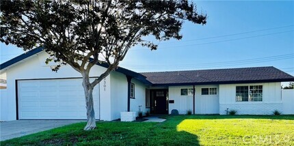 Building Photo - 13301 Siskiyou St