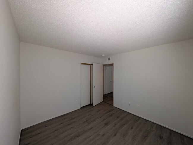 Building Photo - 19849 Sandpiper Pl