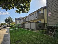 Building Photo - 2624 W Porter Ave