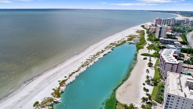 Building Photo - 7785 Estero Blvd