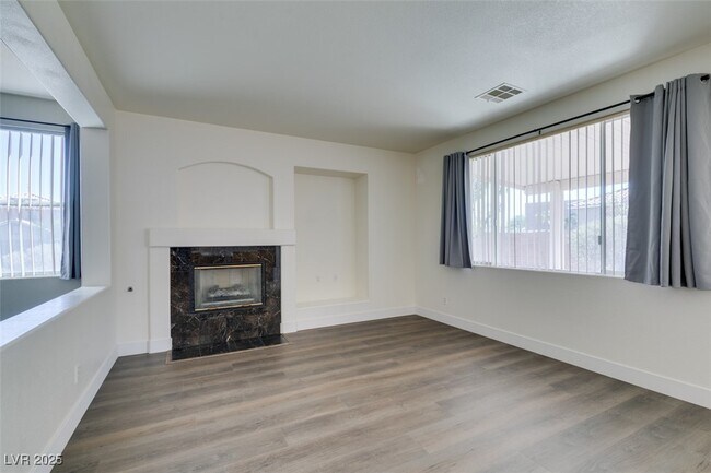 Building Photo - 10901 Napa Ridge Dr