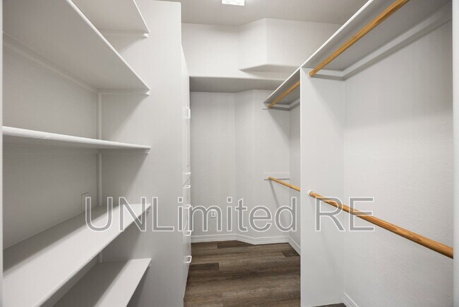 Building Photo - 6001 N Tower Ln