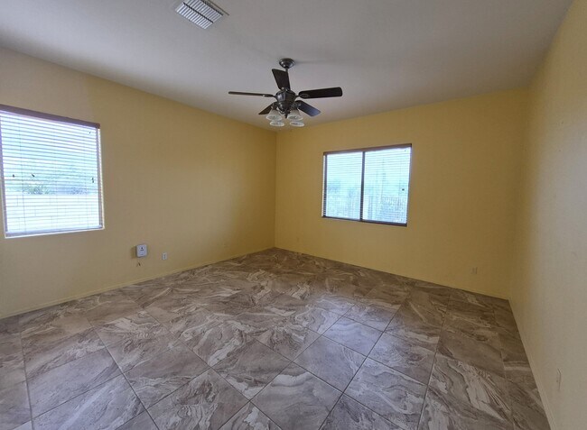 Building Photo - 3506 S Desert Lantern Rd