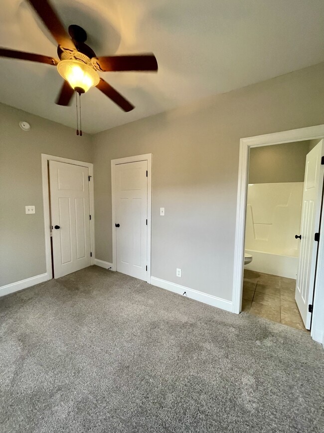 Building Photo - 100 Portico Street