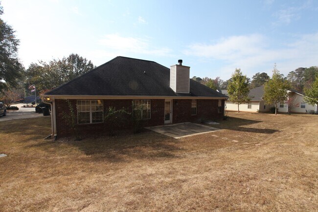 Building Photo - Beautiful 4-Bedroom, 3-Bath Home with Gara...