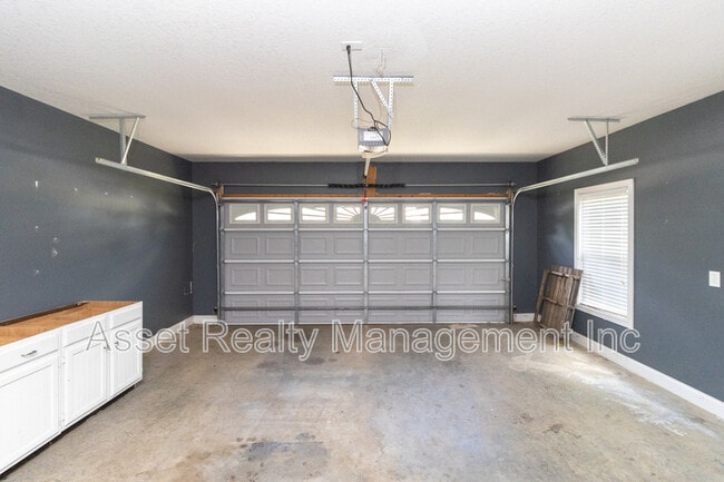 Building Photo - 6451 Ridgewalk Ln