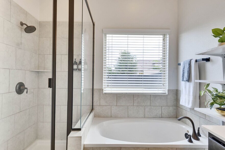 Building Photo - 173 Diamondback Cove