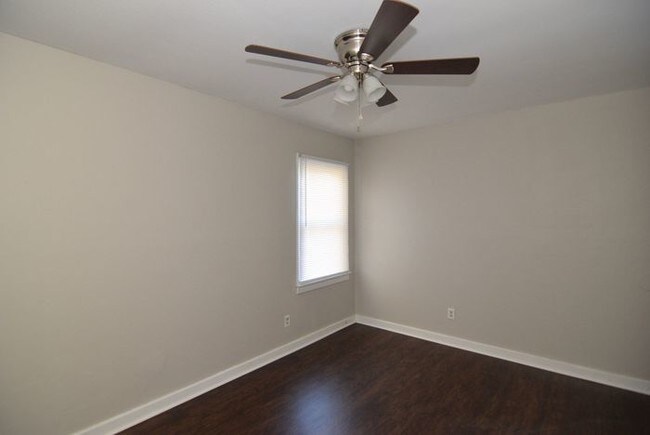 Building Photo - All-Electric 2 Bedroom Duplex - Section 8 OK