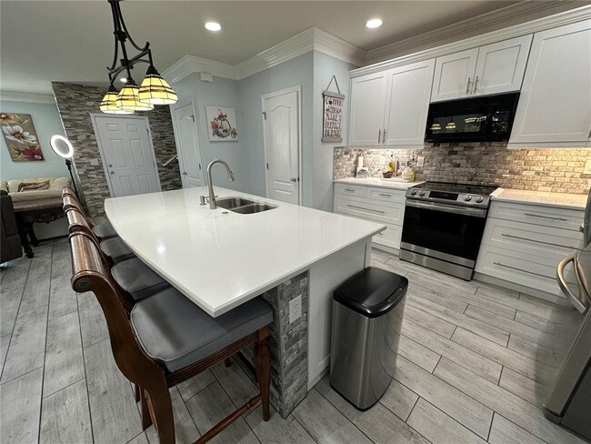 Building Photo - 4803 Apple Blossom Ln