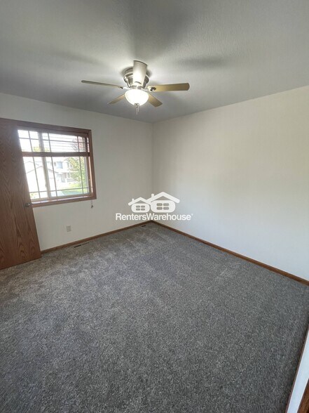 Building Photo - 6311 Fairway Dr NW