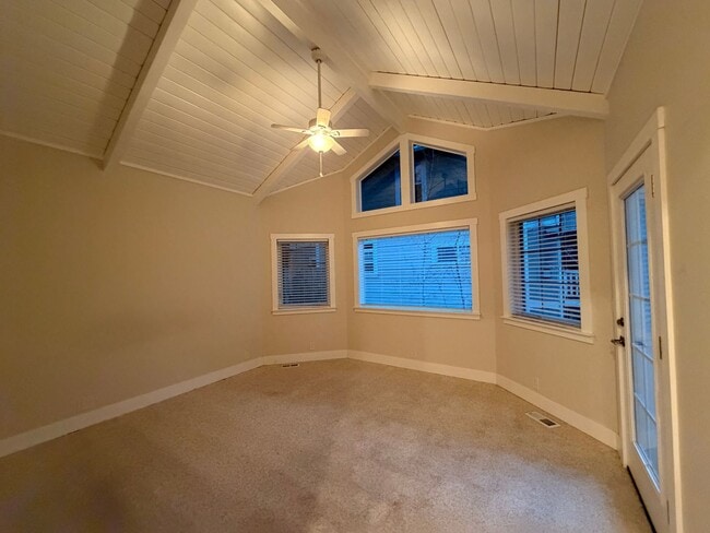 Building Photo - Dual Primary Suite's. 2 Bedroom / 2.5 Bathroom Single Level Home in NE Bend