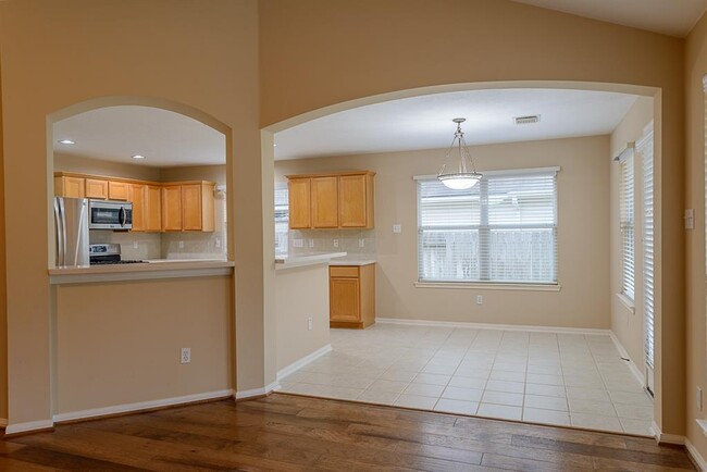 Building Photo - 19 Wild Orchid Ct