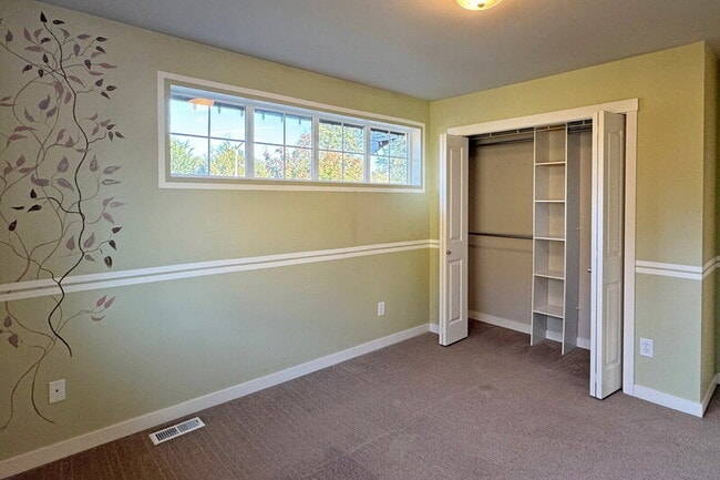 Building Photo - 21012 33rd Pl W