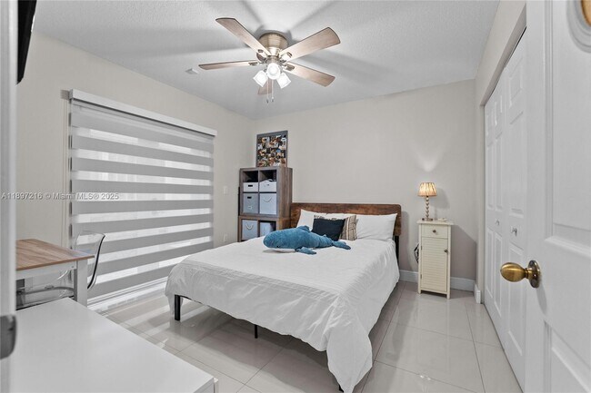 Building Photo - 13925 SW 155th Ct