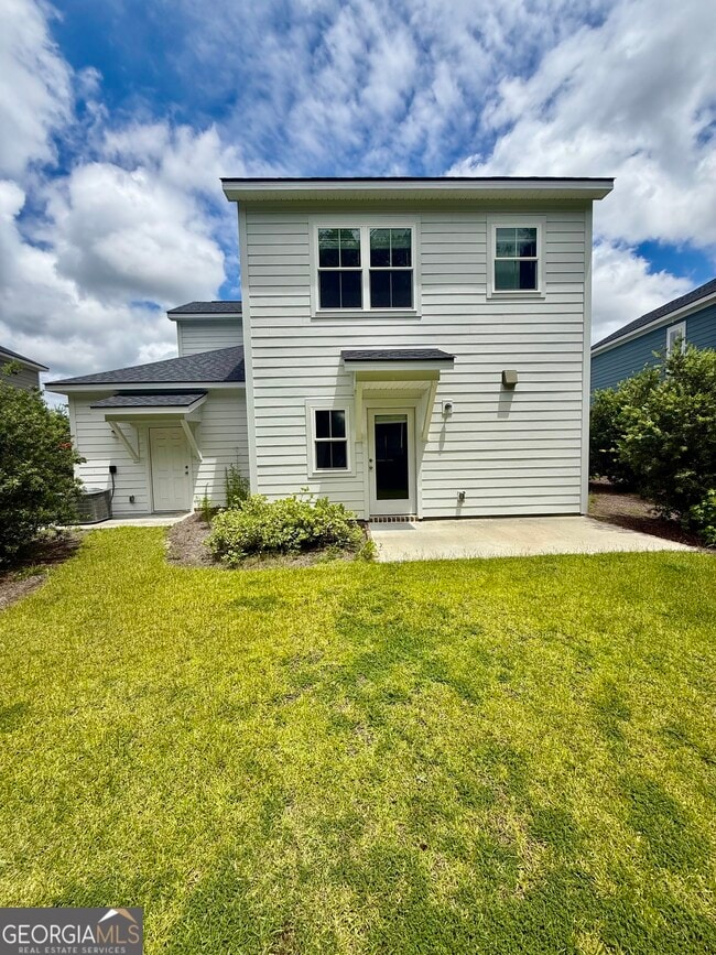 Building Photo - 85 Lake Lily Dr