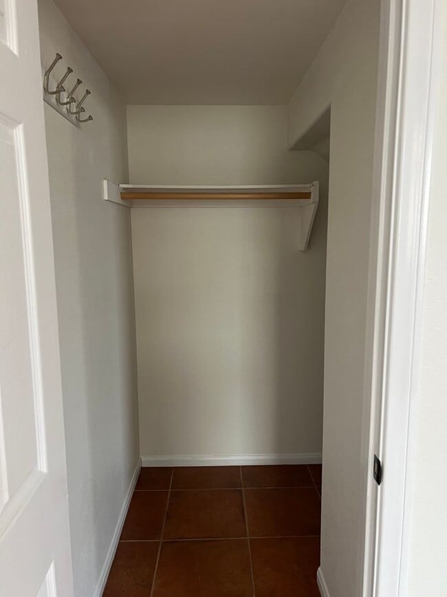 Building Photo - 13561 Lavender Way